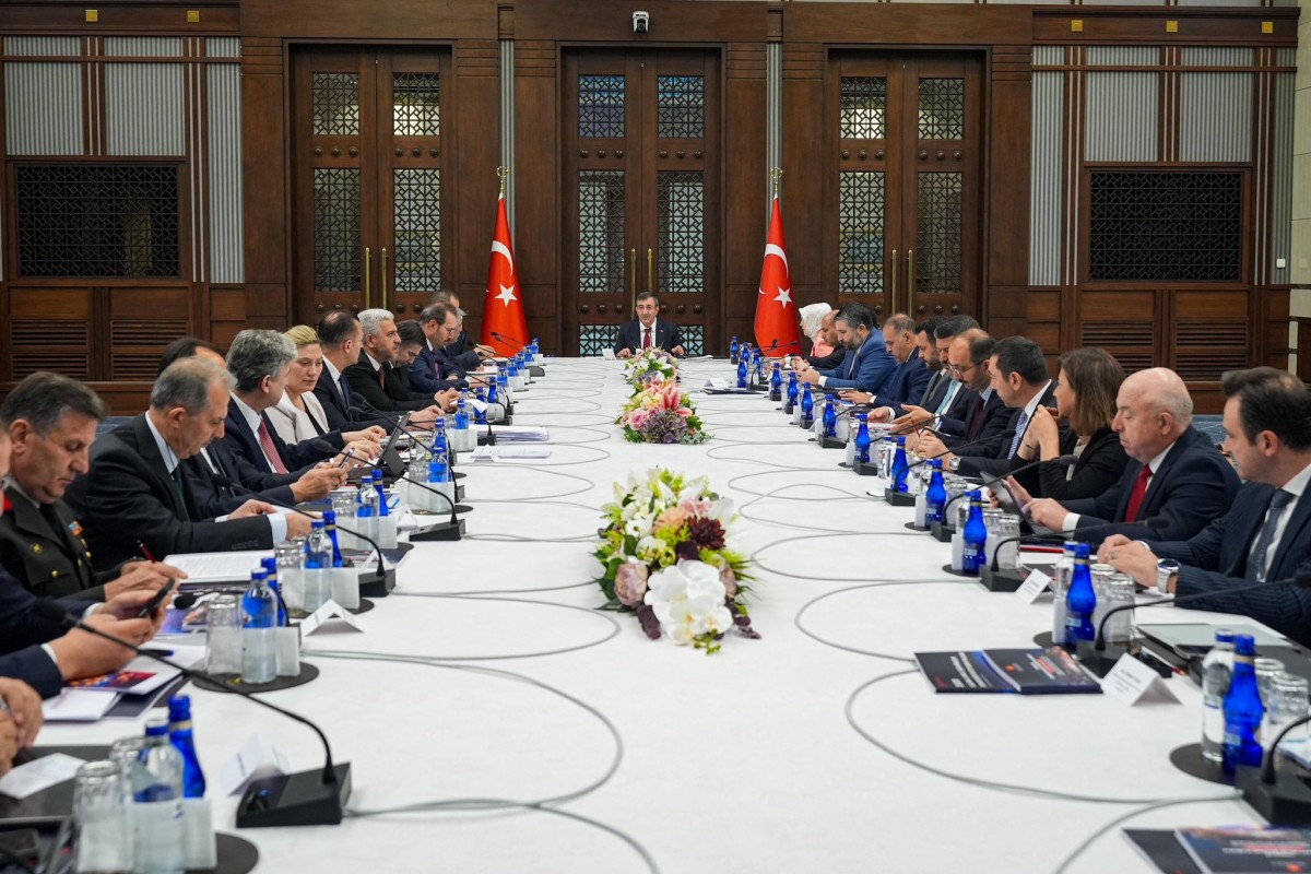 Cevdet Yılmaz: '2030'a kadar 81 ilimize dijital ikiz, 187 belediyeye akıllı şehir birimi kuracağız'