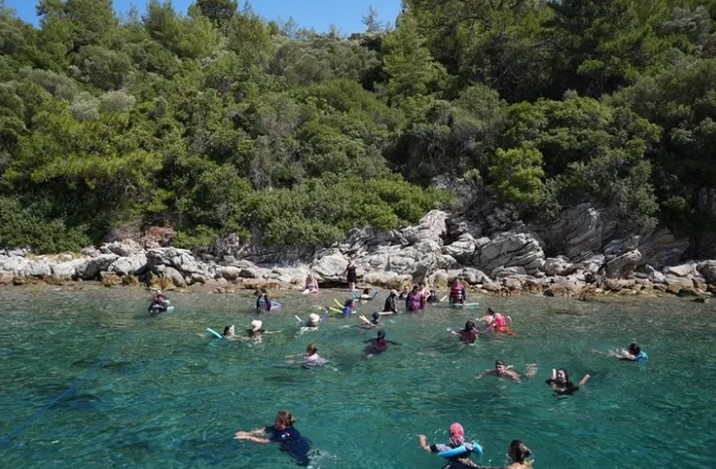 Denizli’de Yüzme Öğrenen Kadınlar Marmaris’te Denizi Keşfetti